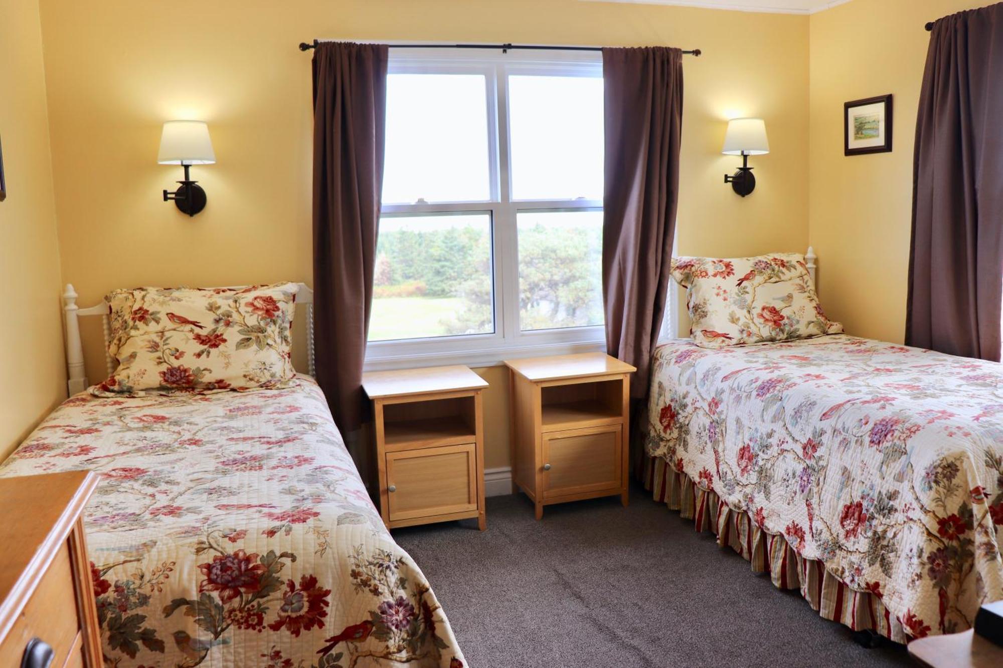 Shining Waters Country Inn Кавендиш Екстериор снимка