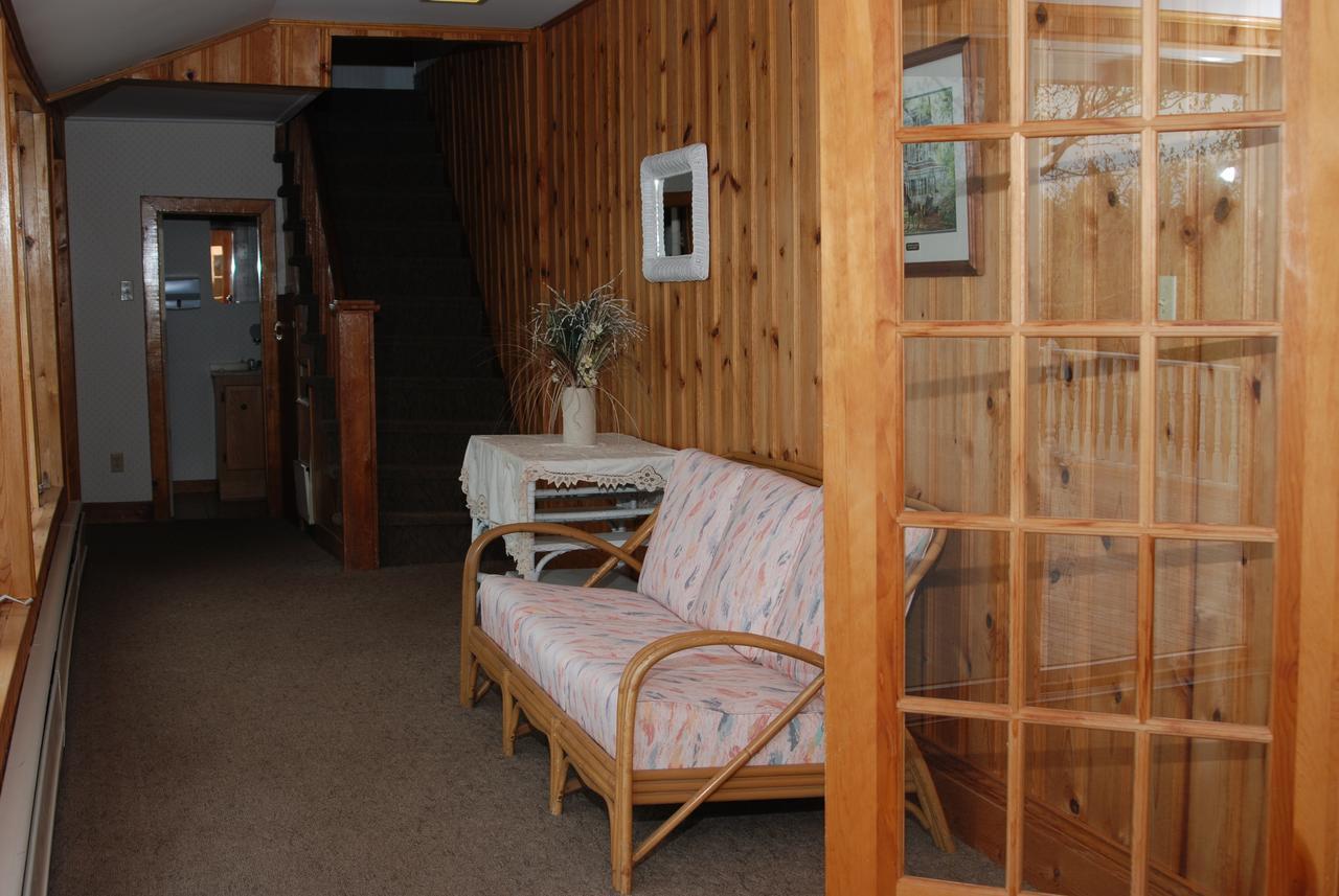 Shining Waters Country Inn Кавендиш Екстериор снимка