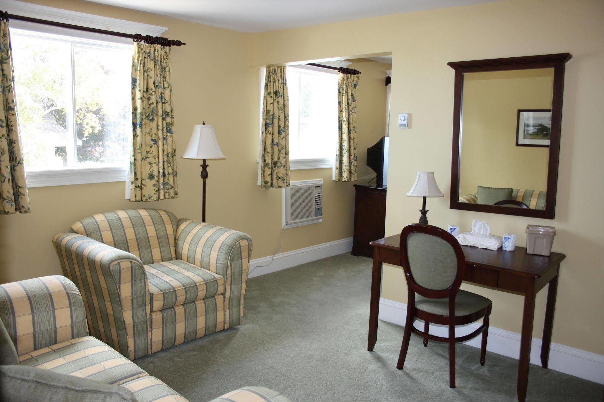 Shining Waters Country Inn Кавендиш Екстериор снимка