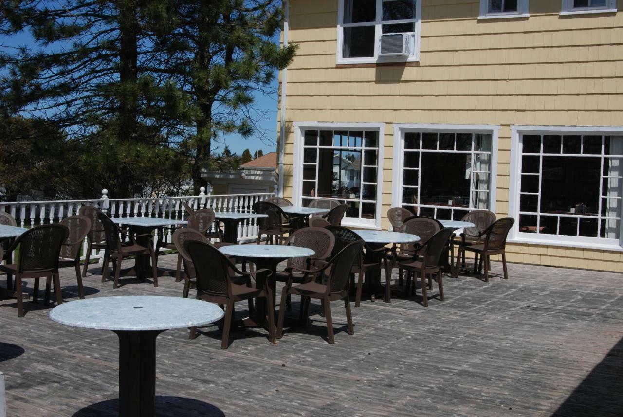 Shining Waters Country Inn Кавендиш Екстериор снимка